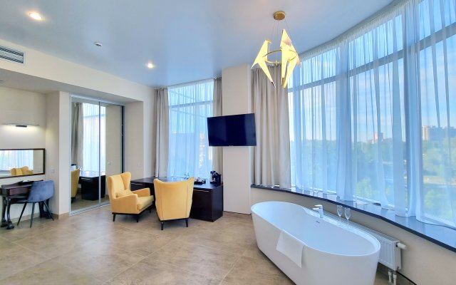 Kristall Hotel