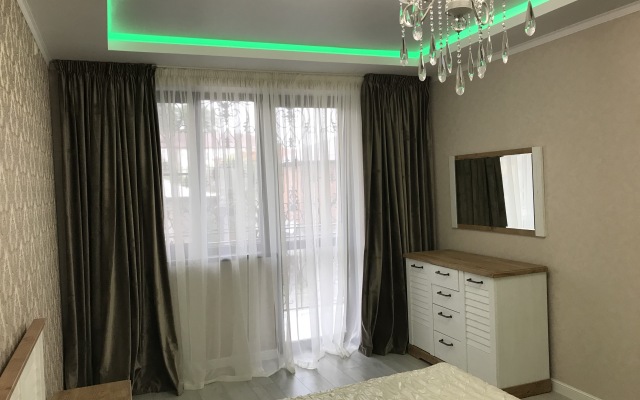 3 Komnatnaya Lyuks Flat