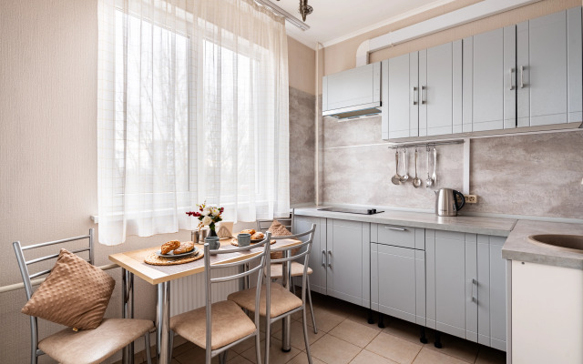 Уютные улучшенные апартаменты Natali на Варшавском шоссе 142/2