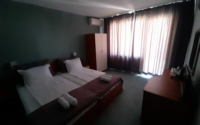 Отель Saga Ravda