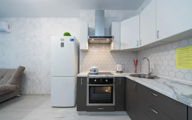 Квартира от компании Хоум Отель на Ново- Садовой 106Г