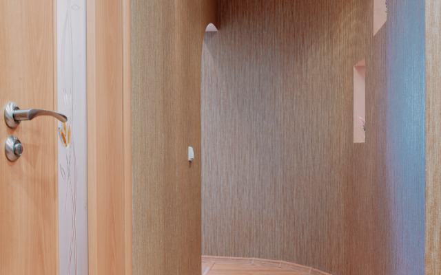 V yarkom tsvete rayon Sovetskiy Apartments