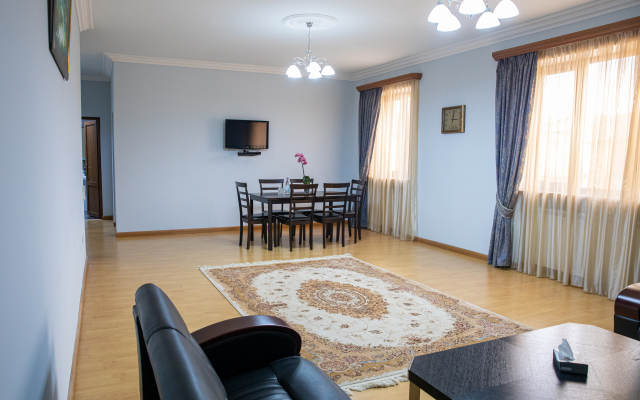 La Defense Yerevan Hotel