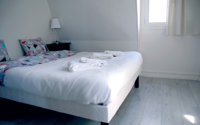 Rue de Ponthieu Central Furnished Apartment