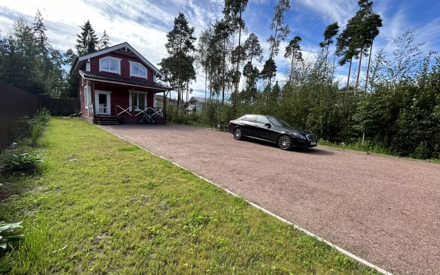 Частный дом Брусничный Коттедж с сауной