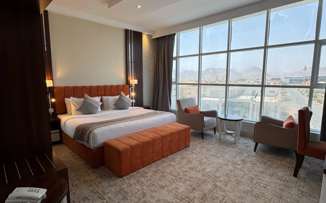 Al-Ufq Suites Hotel