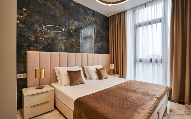 Апартаменты Метрополь Lamare Трехкомнатные с Балконом и Бассейном на Крыше