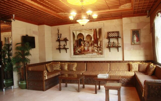 Saruhan Hotel