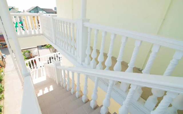 Green Zone Guest House