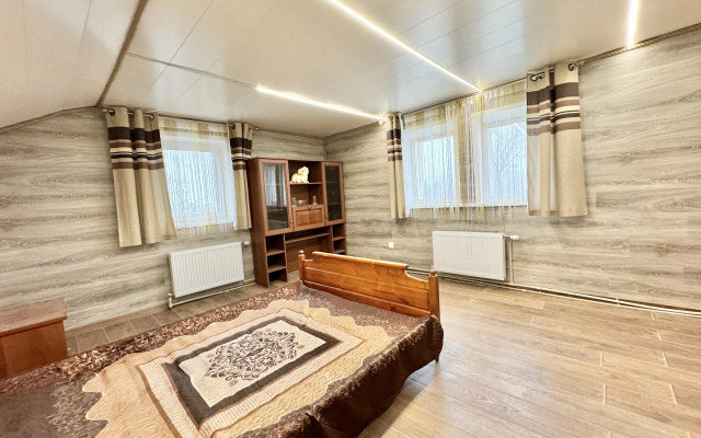 V 14 Km Ot Minska Private House