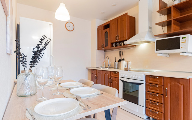 Апартаменты Петровский на Набережной Озера 22