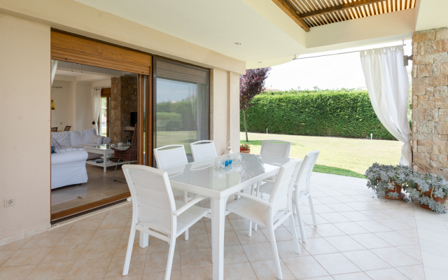Belus Luxury Sani Villa