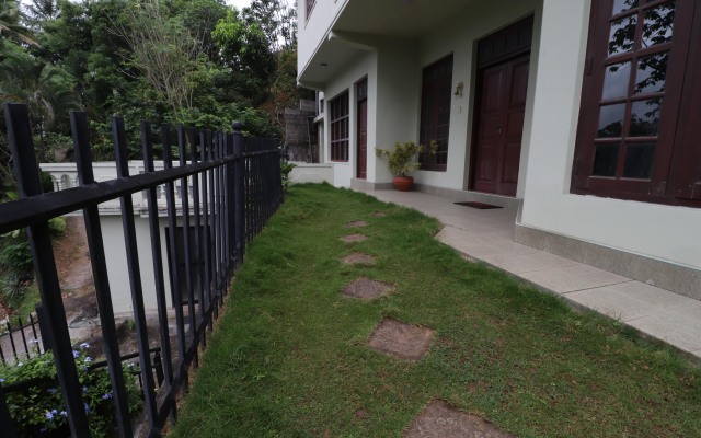 Yoho Cheliyan Villa Guest house