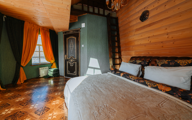 Zamok v Lesu Pushkinskiye Gory Guest house