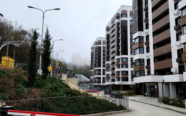 Uyutnaya S Vidom Na Gory Flat