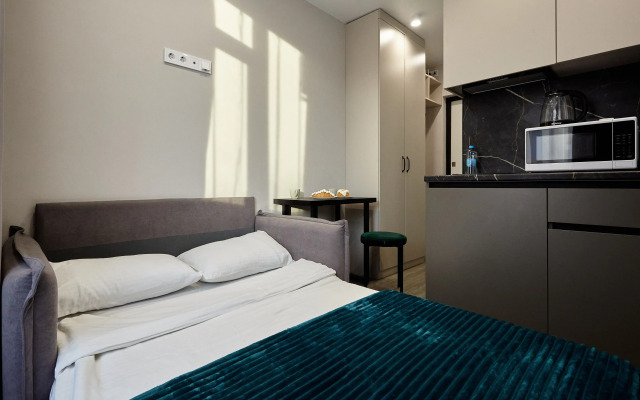 V Zhk Rezident s Balkonom Apartment