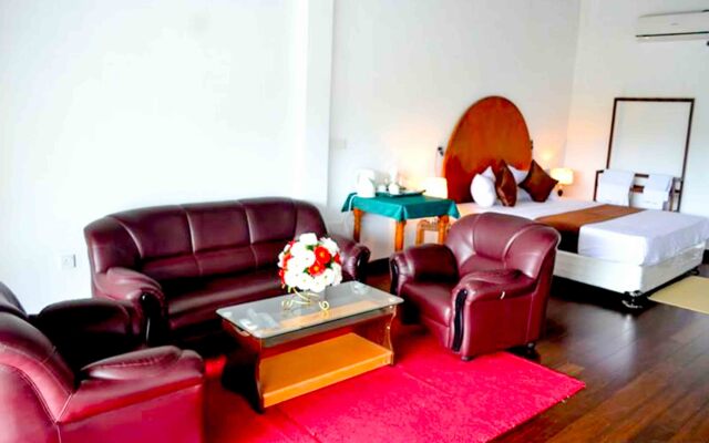 Yoho Thushara Hotel Welimada