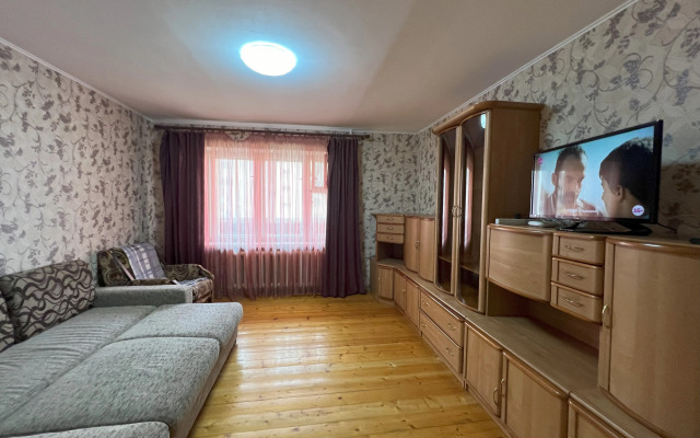 Na Ulitse Sovetskaya 17 V Elitnom Dome Flat