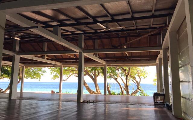 Kamadhoo Inn Guest House