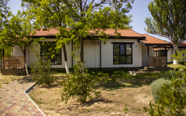 Azovskij Hotel