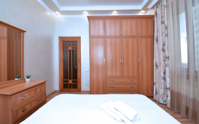 Perte House on Argishti 7/6 Street Apartments