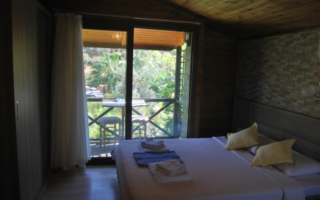 Nuri's Beach Bungalow