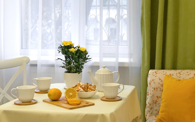 Апартаменты Двухкомнатные YarKo Цветы