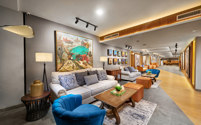 Отель Aston Inn Jemursari