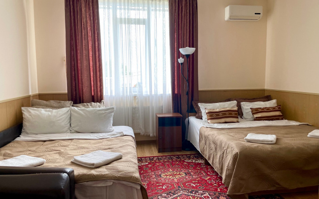 Kseniya U Morya Guest House