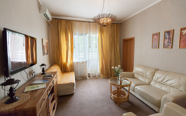 GreenApple Resort Hotel