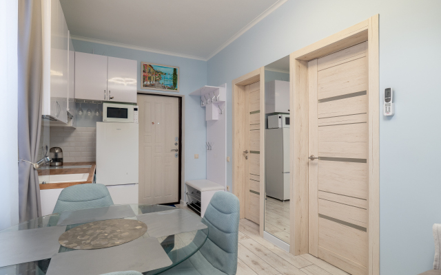 U Morya S Basseinom v Zhk Solnechnij apt22 Apartment