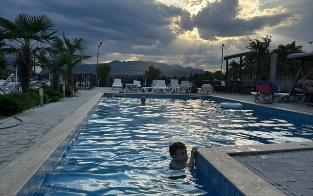 Safari House Hotel