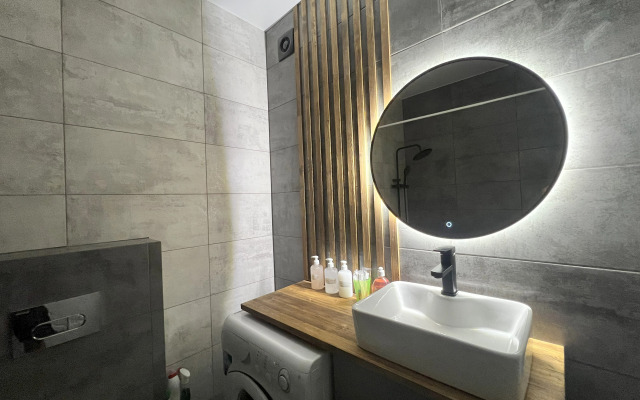V Prekrasnom Novom Zhk Levoberezhye Flat