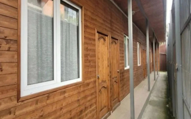 Guest house Everest