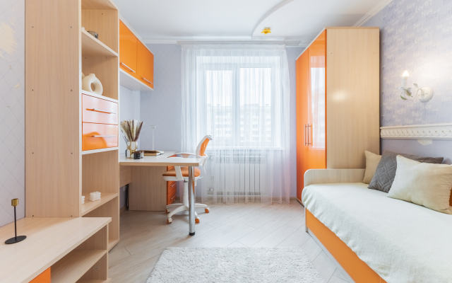 Апартаменты трехкомнатные на Меридианной