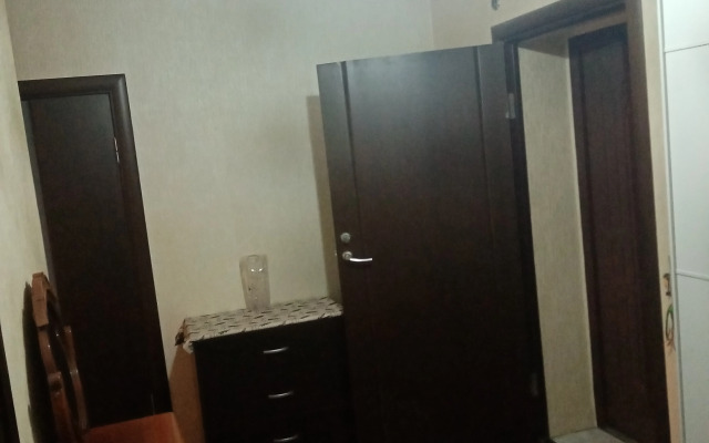 S 2-ya Spalnyamii Kukhney Flat