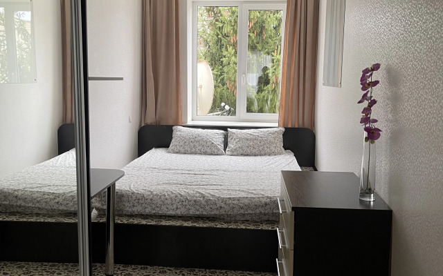 Na Ul. Krestyyanskaya 24 Flat