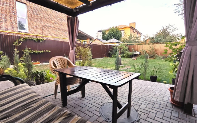 Частный Дом на Хопёрском Переулке