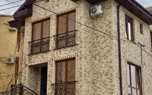 U Serezhi Guest House