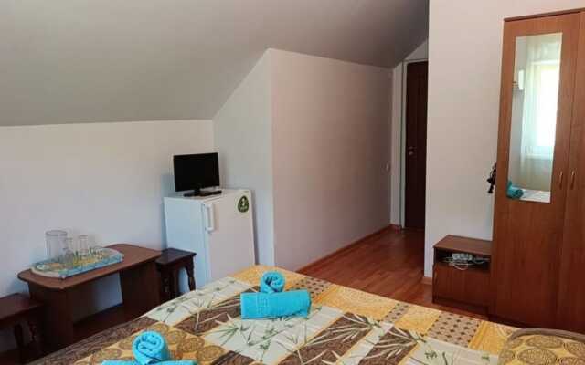 Barkhatny Sezon Guest House