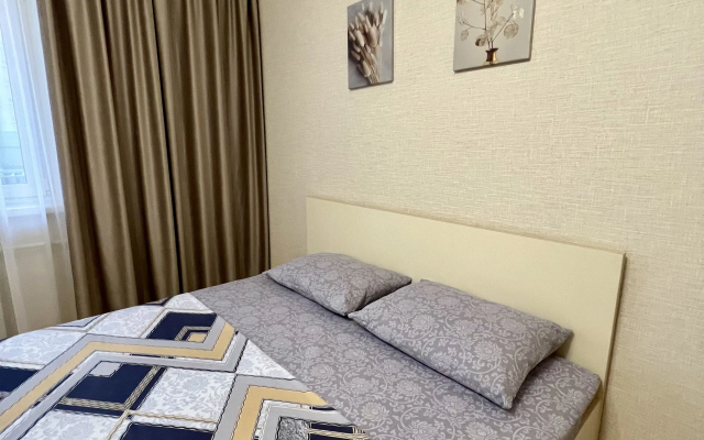 Na Bratyev Kashirinykh V Akadem Riversayd Apartments - Apartment in تشيليابنسك - Photo 2