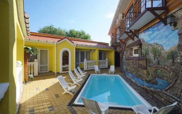 Отель Роман