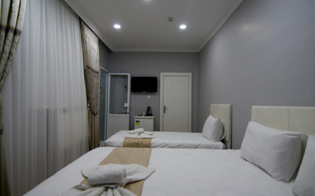 Istanbul Palace Hotel