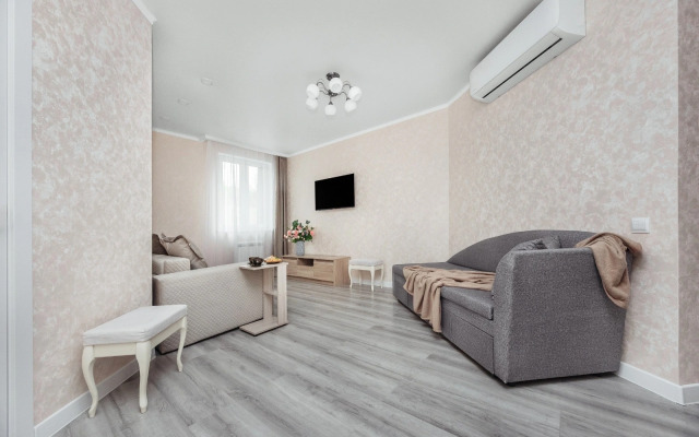 Dvukhkomnatnaya S Balkonom I Vidom Na More Flat