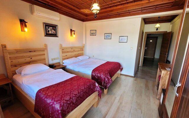 Saruhan Hotel