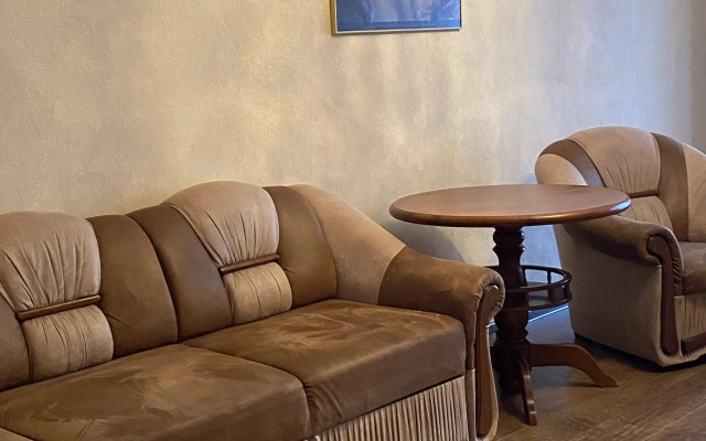 V Tsentre Na Ul. Tkachenko 1/75 Flat