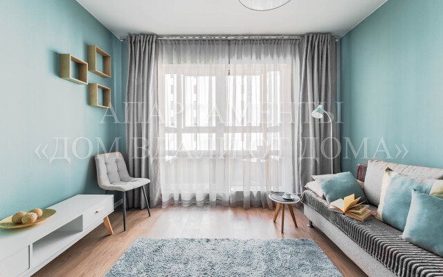 Malakhitovye apartamenty na Lesnoy Flat