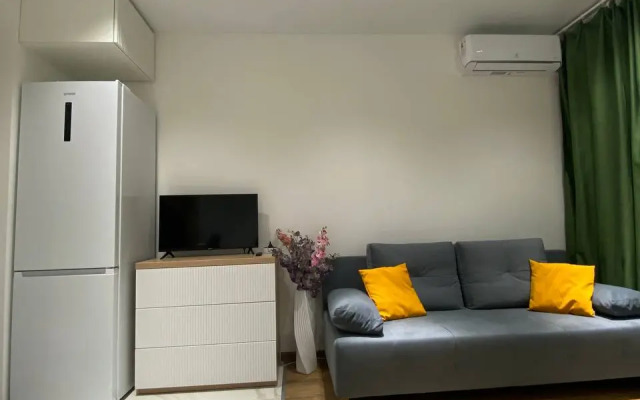 Li Breeze Flat
