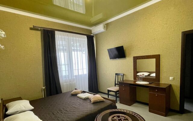 Отель Дельфин