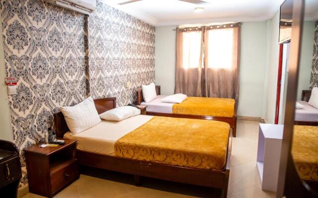 Yegoala Hotel